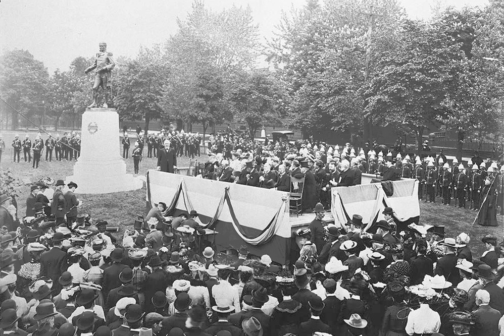 Unveiling of General John Graves Simcoe monument.jpg