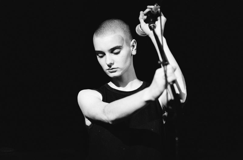 File:Sinead-oconnor-1987-bw-billboard-1548-compressed.jpg