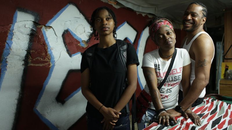 File:From left Patricia (P. J.) Rainey, Christine’a Rainey, Christopher Rainey.jpg